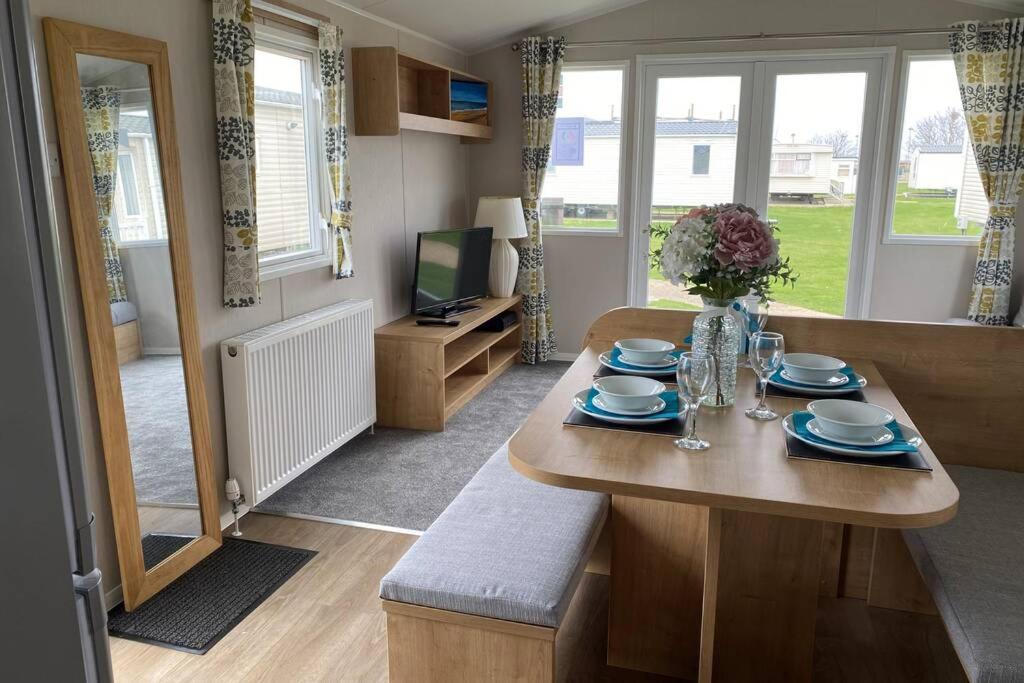 Three Bedroom Caravan Camber Exterior photo