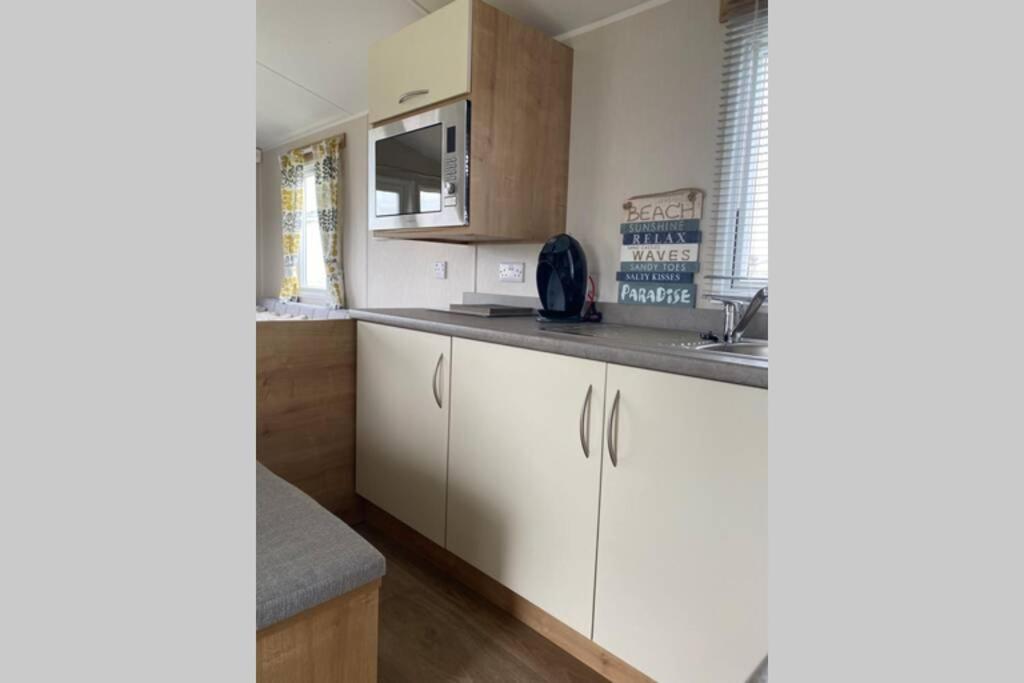 Three Bedroom Caravan Camber Exterior photo